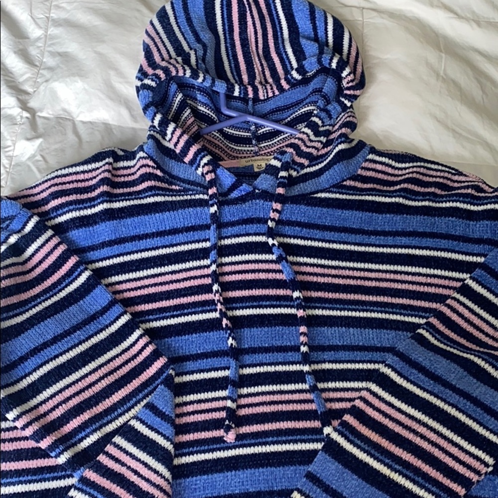 Cropped sweater